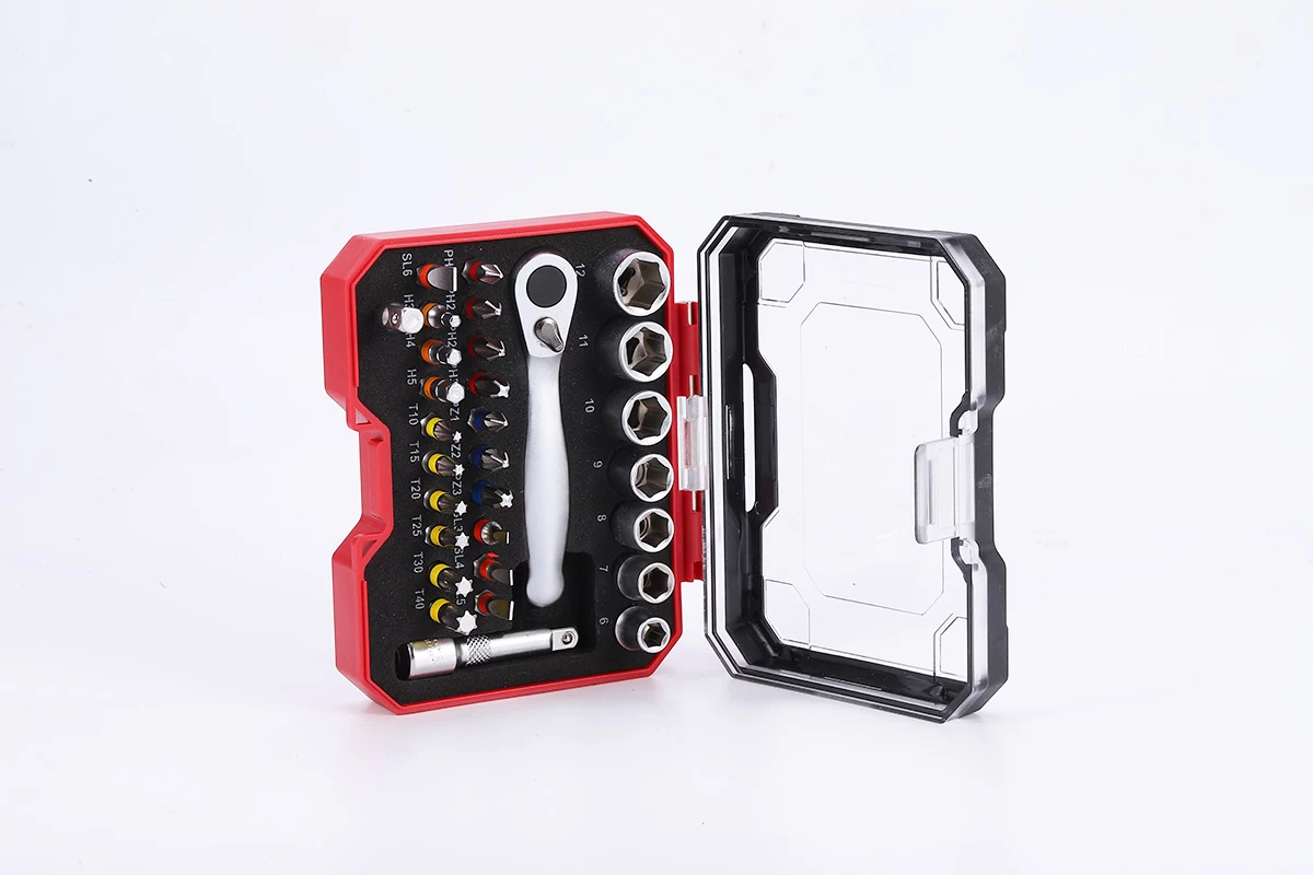 Zestaw 30 bitów grzechotkowych i śrubokrętowych