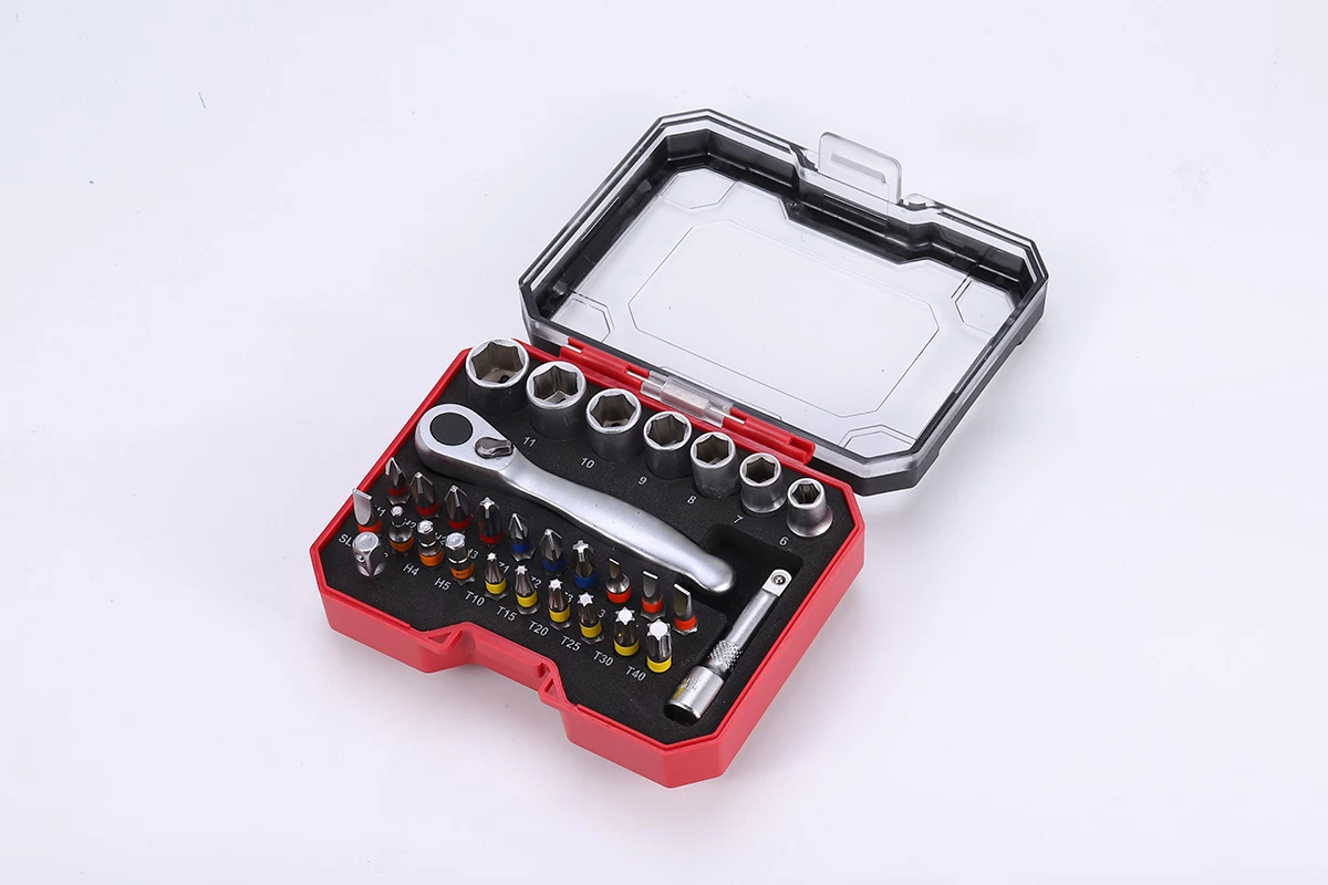 Zestaw 30 bitów grzechotkowych i śrubokrętowych