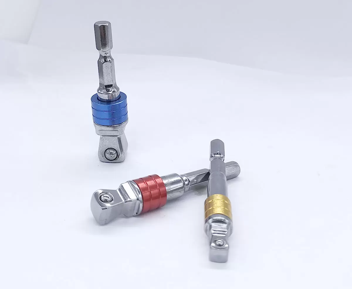 Adapter gniazda wiertarskiego z głowicą kulową